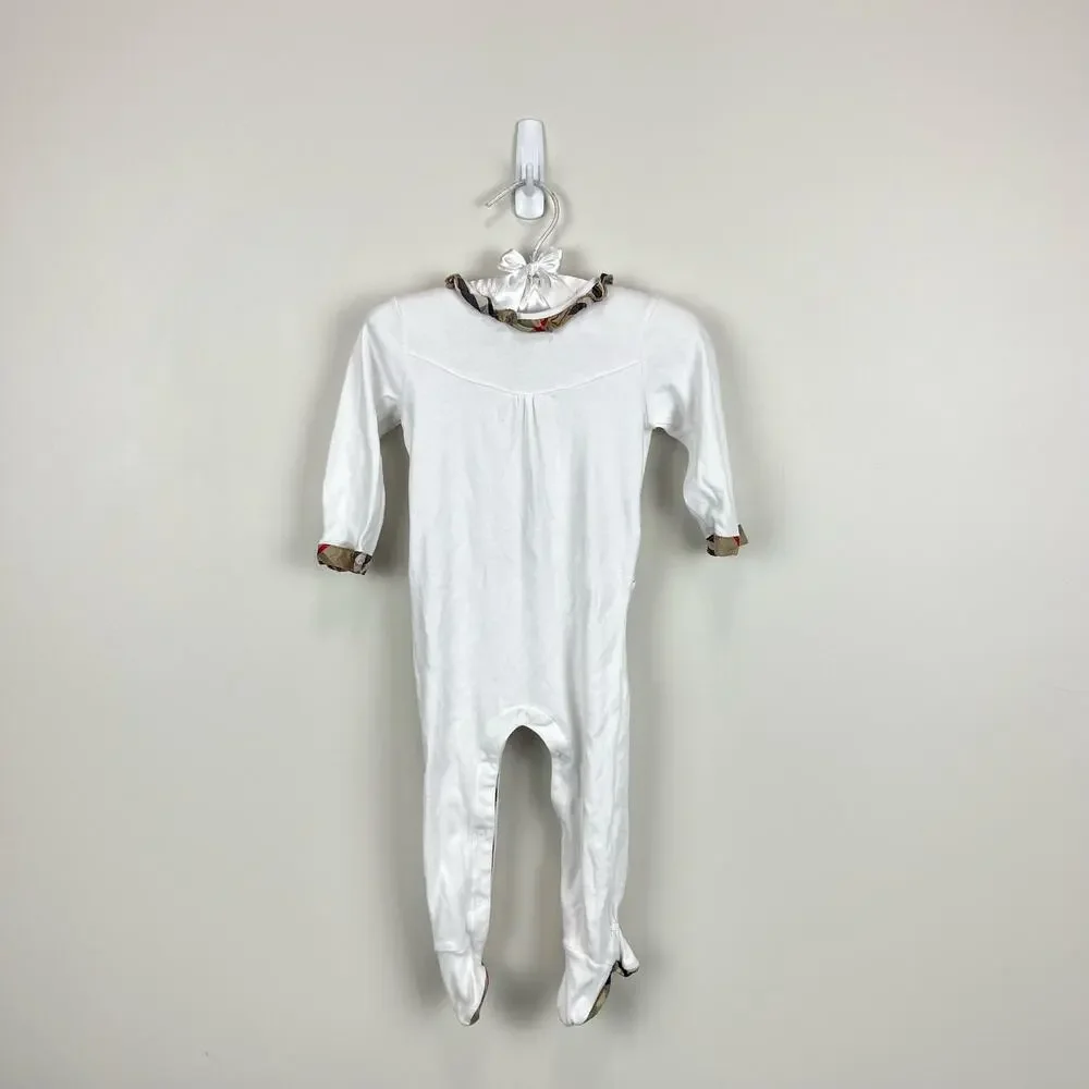 Burberry baby white